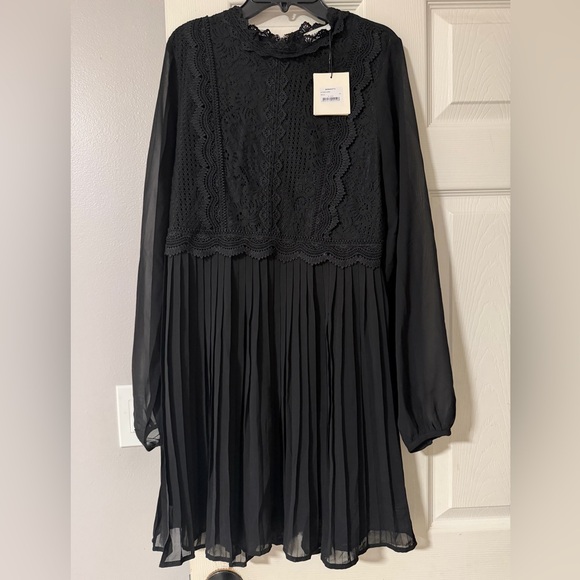 Sandro Black Lace Long Sleeve Dress - Picture 4 of 6